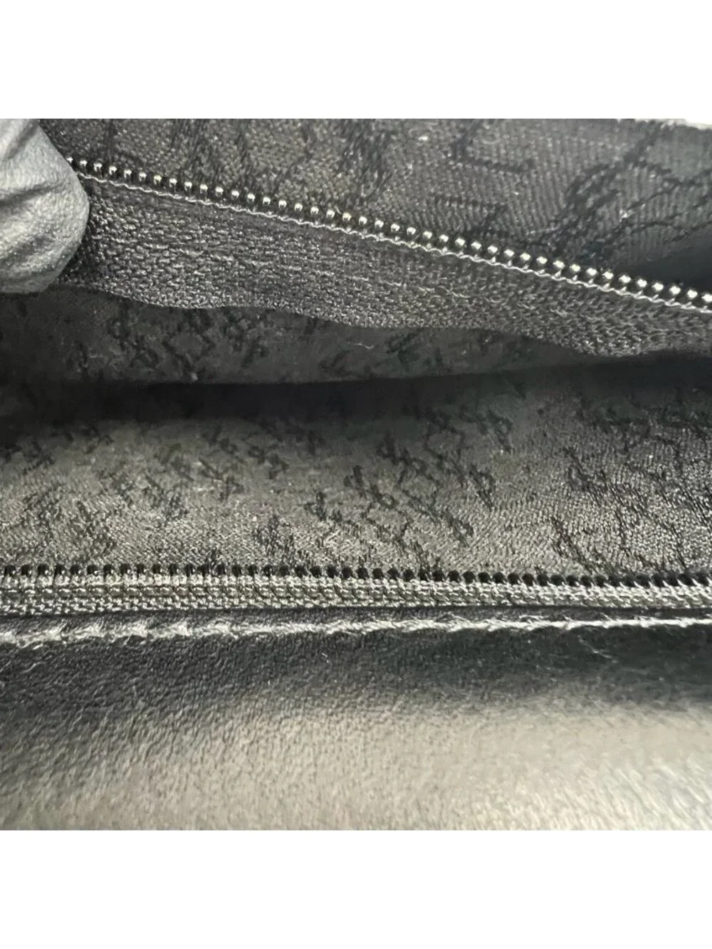 Saint Laurent Yves Vintage Round Logo Leather Shoulder Bag Black